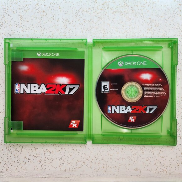 NBA 2K 17 for XBOX One CIB - Picture 2 of 4